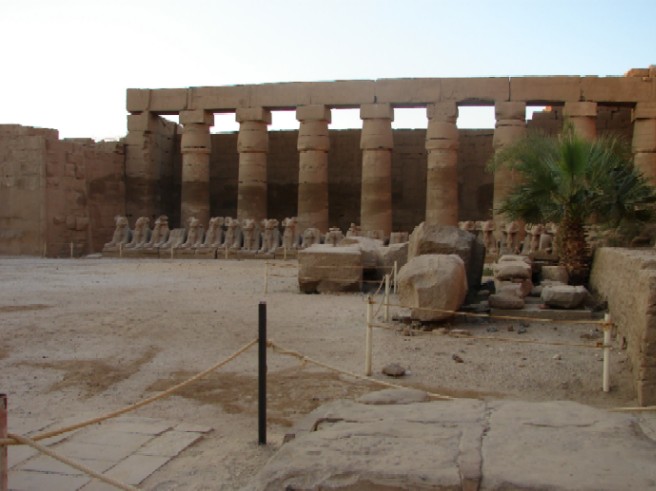 Let us arrange your holiday or group trip to Egypt - visit Luxor and Karnak temples and all sites of antiquities
